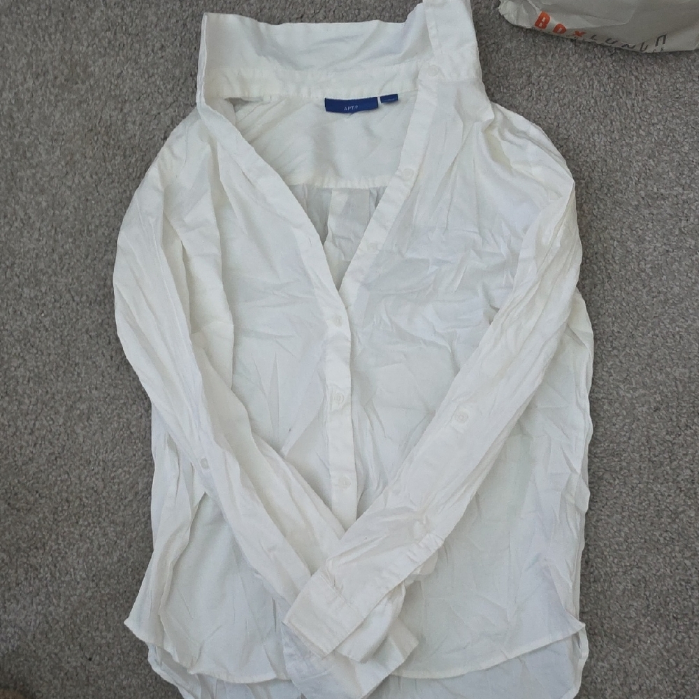 Apt. 9 Crisp White Collared Shirt